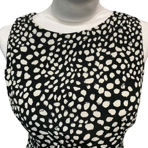 ZARA Printed A-Line Dress, black and white with pockets, medium - Picture 5 of 8